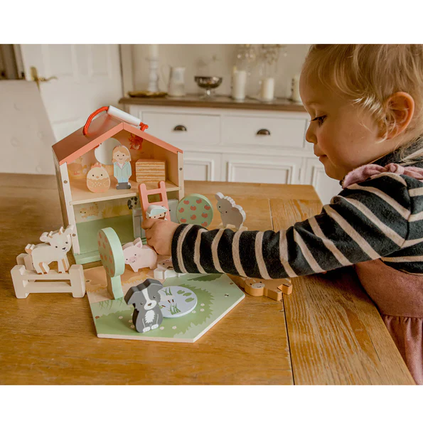 Farmyard Play Set - Image 4