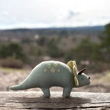 Trike Linen Dinosaur Toy (Triceratops) - Image 2
