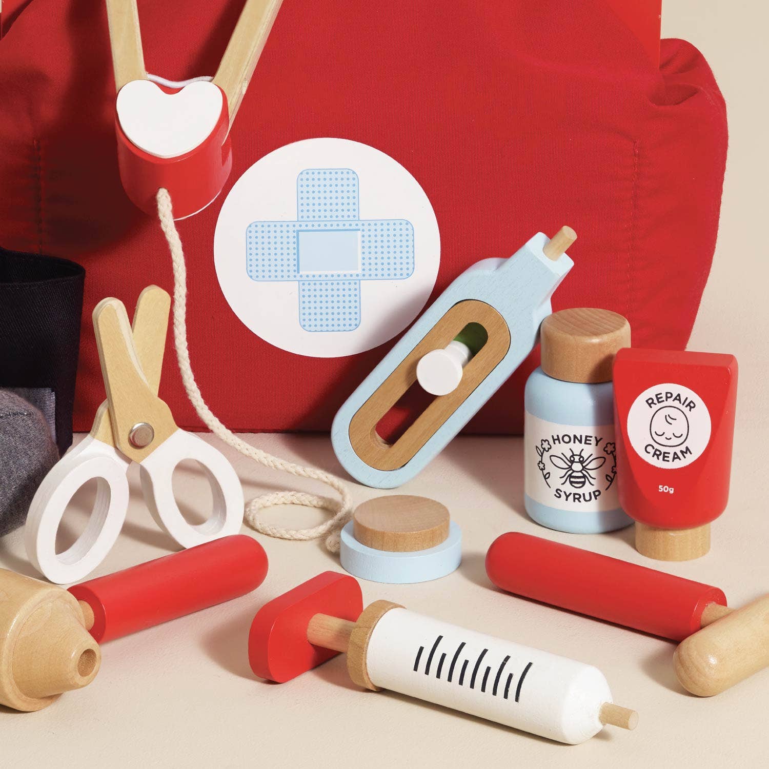Vintage Doctor Roleplay Wooden Kit - Image 5
